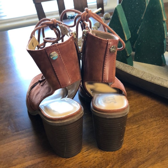 CIRCUS by Sam Edelman Kiera Gladiator Sandal - Picture 3 of 6